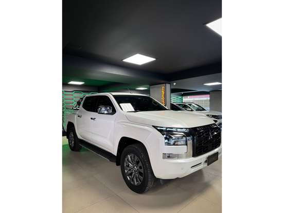 MITSUBISHI-TRITON-2.4 BITURBO DIESEL CD HPE-S 4X4 AUTOMÁTICO MITSUBISHI-TRITON-2025