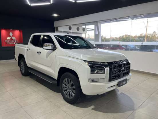 MITSUBISHI-TRITON-2.4 BITURBO DIESEL CD HPE-S 4X4 AUTOMÁTICO MITSUBISHI-TRITON-2025