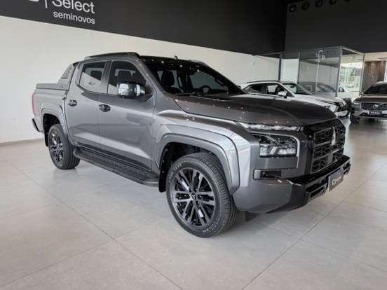 MITSUBISHI-TRITON-2025