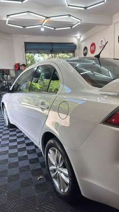 MITSUBISHI-LANCER-2.0 HLE 16V GASOLINA 4P AUTOMÁTICO MITSUBISHI-LANCER-2015