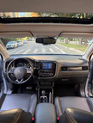 MITSUBISHI-OUTLANDER-2016