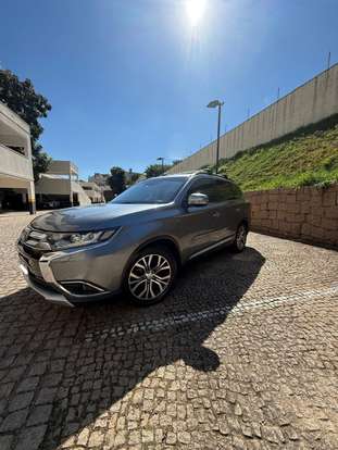 MITSUBISHI-OUTLANDER-2015