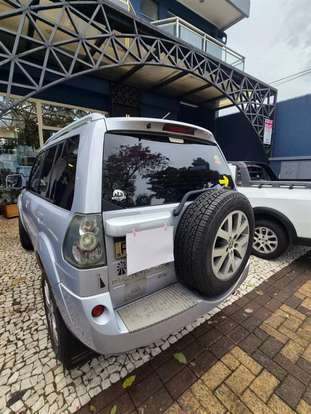 MITSUBISHI-PAJERO TR4-2.0 4X4 16V 140CV FLEX 4P AUTOMÁTICO MITSUBISHI-PAJERO TR4-2012