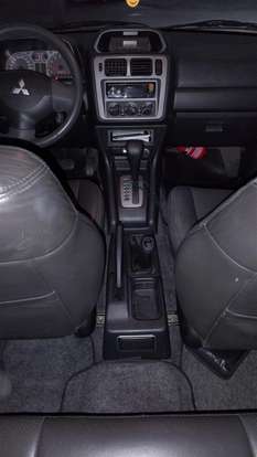 MITSUBISHI-PAJERO TR4-2009