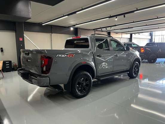 NISSAN-FRONTIER-2.3 16V TURBO DIESEL PRO4X CD 4X4 AUTOMÁTICO NISSAN-FRONTIER-2025