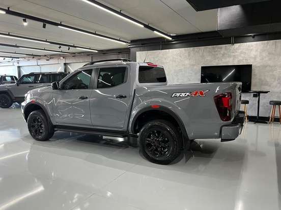 NISSAN-FRONTIER-2.3 16V TURBO DIESEL PRO4X CD 4X4 AUTOMÁTICO NISSAN-FRONTIER-2025
