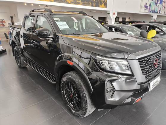 NISSAN FRONTIER 2.3 16V TURBO DIESEL PRO4X CD 4X4 AUTOMÁTICO