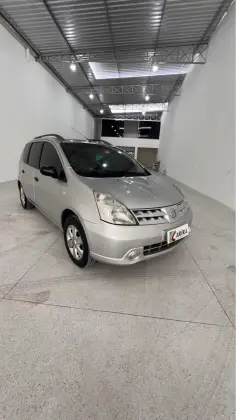 NISSAN LIVINA 1.6 S 16V FLEX 4P MANUAL NISSAN LIVINA 1.6 S 16V FLEX 4P MANUAL