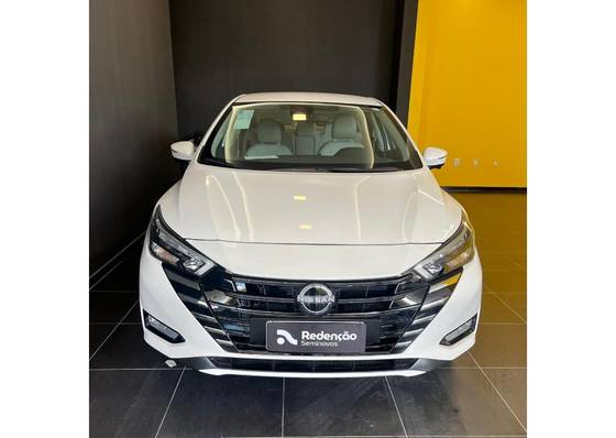 NISSAN VERSA 1.6 16V FLEX EXCLUSIVE XTRONIC