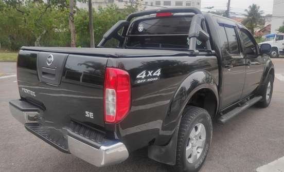 NISSAN-FRONTIER-2011