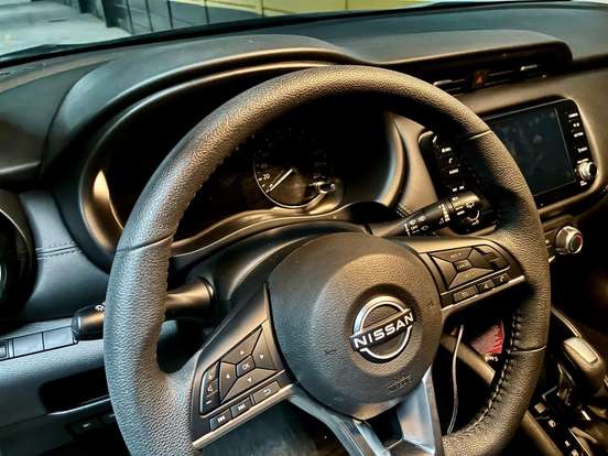 NISSAN-KICKS-2023