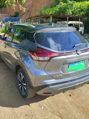 NISSAN-KICKS-2023