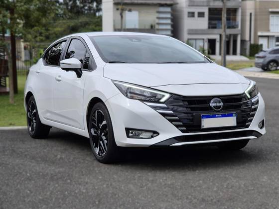 NISSAN VERSA 1.6 16V FLEX EXCLUSIVE XTRONIC