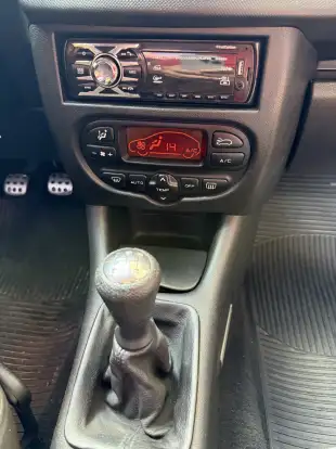 PEUGEOT-207-2010