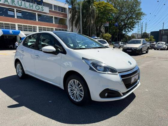 PEUGEOT 208 1.2 ALLURE 12V FLEX 4P MANUAL