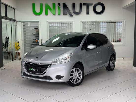 PEUGEOT-208-2013