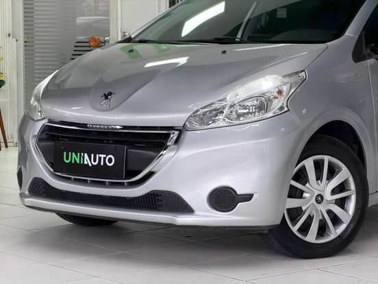 PEUGEOT-208-2013