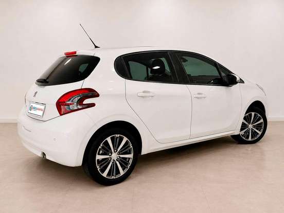 PEUGEOT-208-1.6 GRIFFE 16V FLEX 4P AUTOMÁTICO PEUGEOT-208-2018