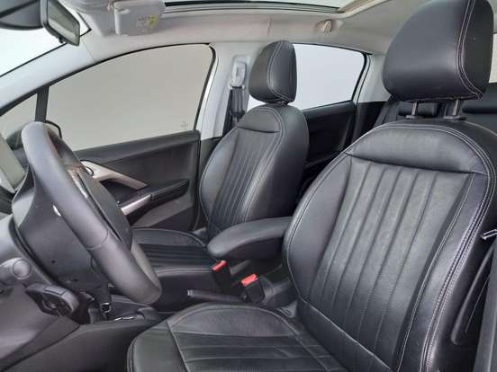 PEUGEOT-208-1.6 GRIFFE 16V FLEX 4P AUTOMÁTICO PEUGEOT-208-2018