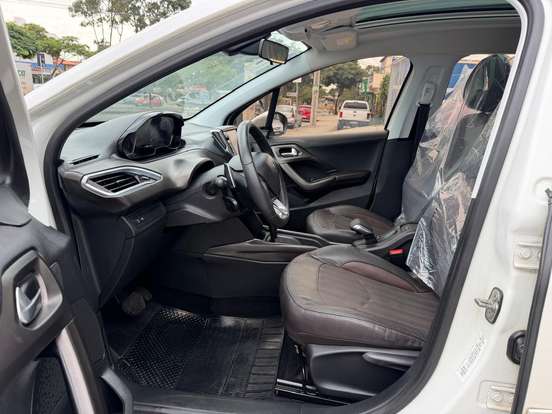PEUGEOT-2008-1.6 16V FLEX GRIFFE 4P AUTOMÁTICO PEUGEOT-2008-2015