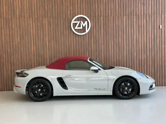 PORSCHE-718-2024