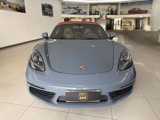 PORSCHE-718-2016