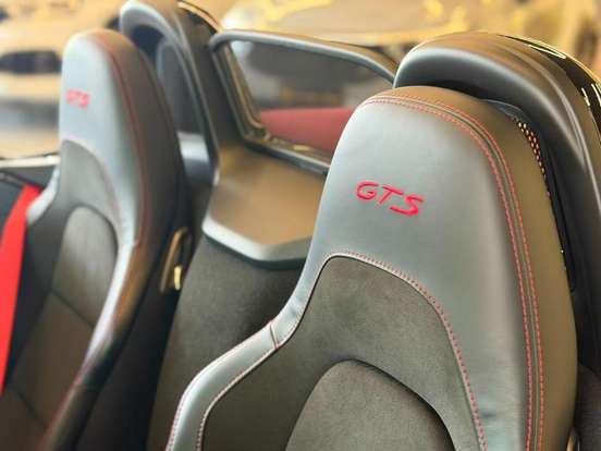 PORSCHE-718-2024