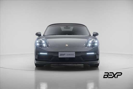 PORSCHE-718-2024