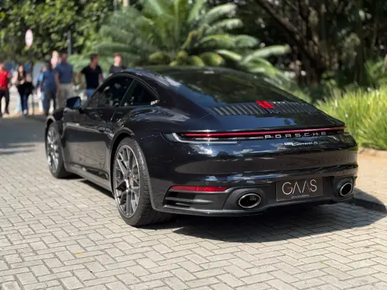 PORSCHE-911-2020