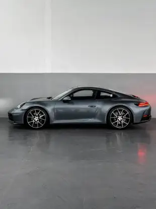 PORSCHE-911-2025