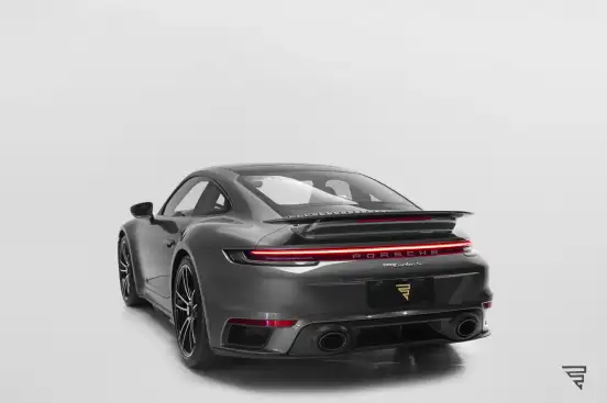 PORSCHE-911-2021