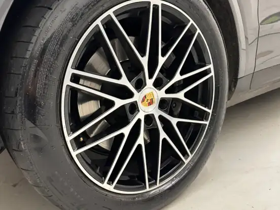 PORSCHE-CAYENNE-3.0 V6 E-HYBRID COUPÉ AWD TIPTRONIC S PORSCHE-CAYENNE-2024