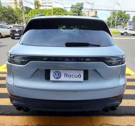PORSCHE-CAYENNE-2020