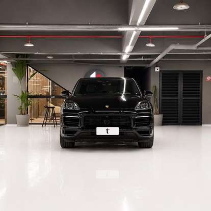 PORSCHE-CAYENNE-2023