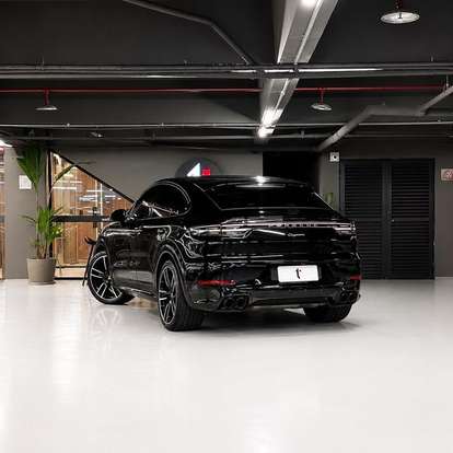 PORSCHE-CAYENNE-2023