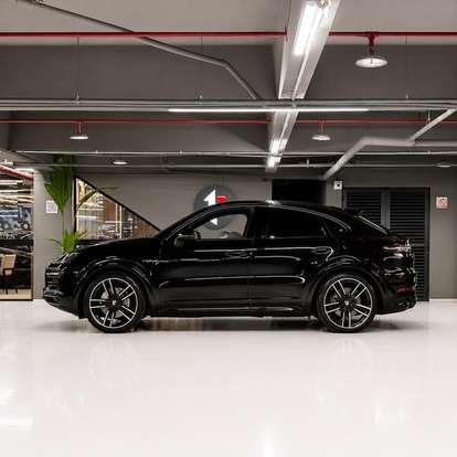 PORSCHE-CAYENNE-2023
