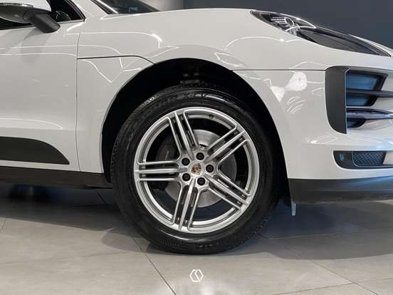 PORSCHE-MACAN-2.0 16V GASOLINA 4P AUTOMÁTICO PORSCHE-MACAN-2021