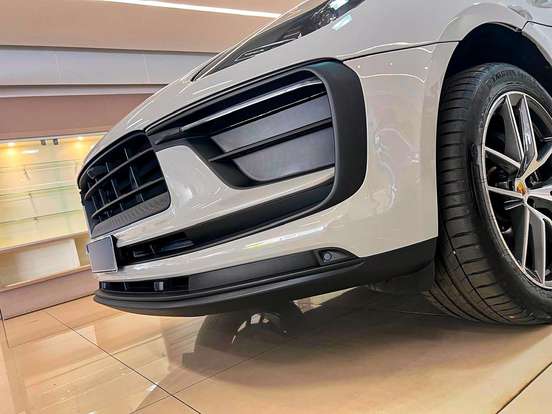 PORSCHE-MACAN-2025