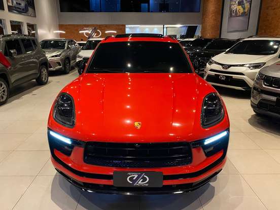 PORSCHE-MACAN-2023