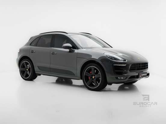 PORSCHE-MACAN-2017