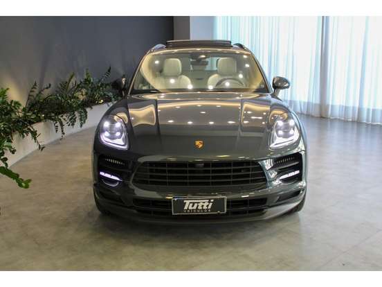 PORSCHE-MACAN-2021