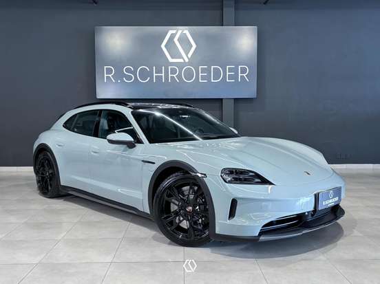 PORSCHE-TAYCAN-2024