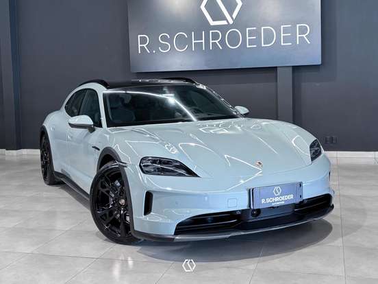 PORSCHE-TAYCAN-2024
