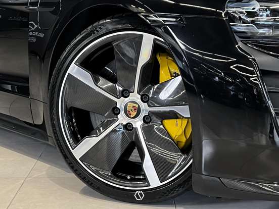 PORSCHE-TAYCAN-TURBO S ELÉTRICO PORSCHE-TAYCAN-2020