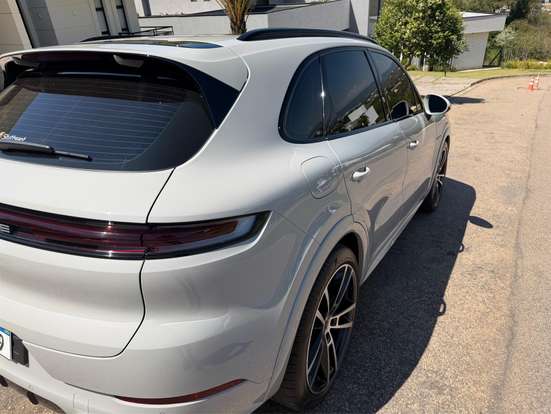 PORSCHE-CAYENNE-2024