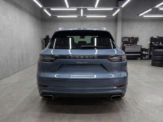 PORSCHE-CAYENNE-2018