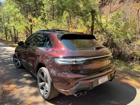 PORSCHE-MACAN-2022