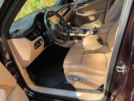 PORSCHE-MACAN-2022