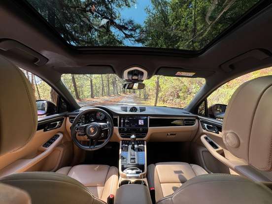 PORSCHE-MACAN-2022