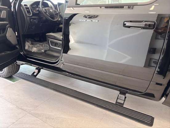 RAM-1500-3.0 HURRICANE 6 BITURBO GASOLINA LARAMIE NIGHT EDITION CD 4X4 AUTOMÁTICO RAM-1500-2025